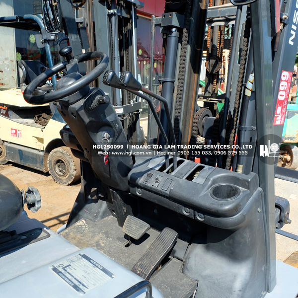 xe-nang-dien-nissan-P1B2L25-99-p5