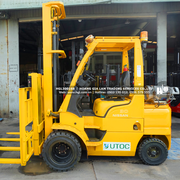 xe-nang-nissan-3-tan-UGL02A30W-168-p4