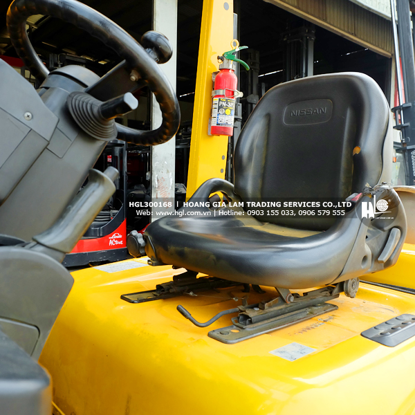 xe-nang-nissan-3-tan-UGL02A30W-168-p7