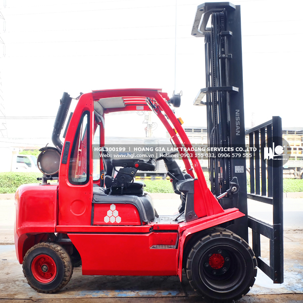 xe-nang-nissan-UG1D2A30LQ-199-p1