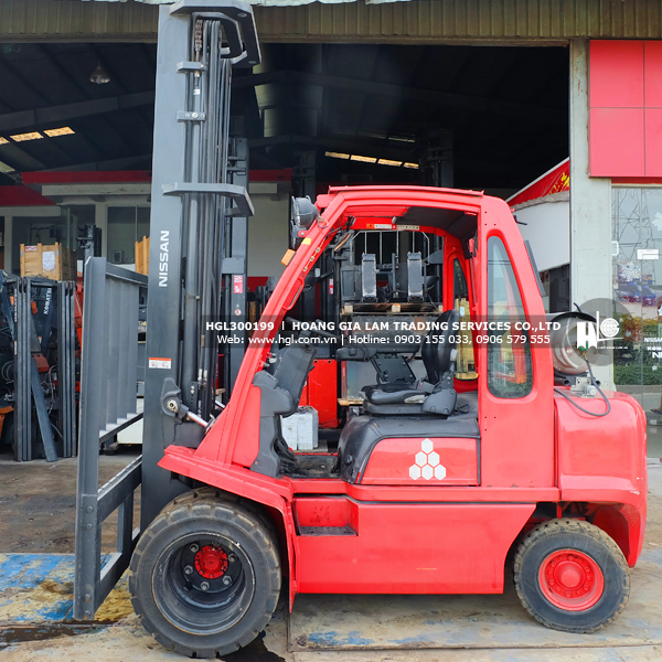 xe-nang-nissan-UG1D2A30LQ-199-p2