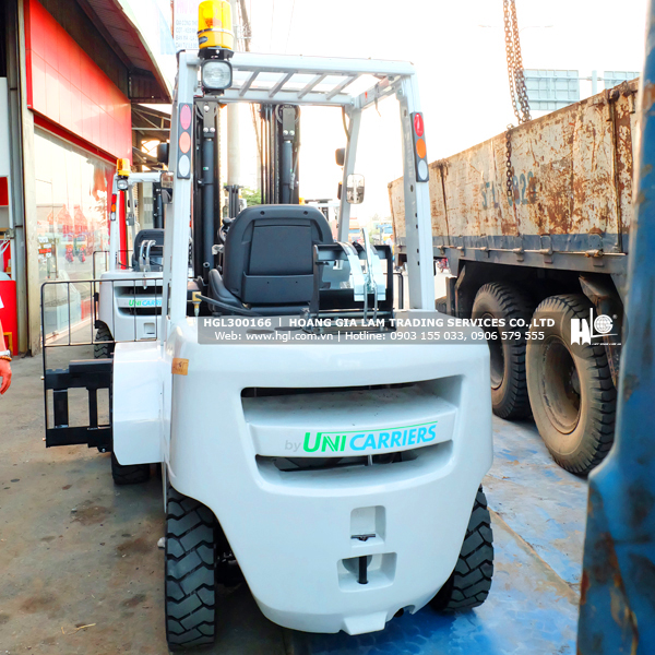 xe-nang-gas-lpg-nissan-3-tan-UG1F2A30WU-166-p2