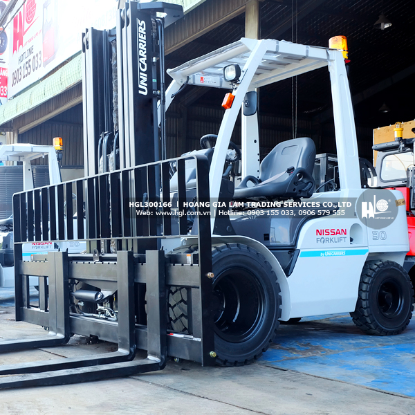 xe-nang-gas-lpg-nissan-3-tan-UG1F2A30WU-166-p5