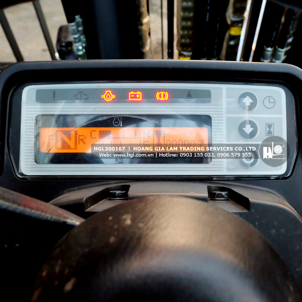 xe-nang-gas-lpg-nissan-3-tan-UG1F2A30WU-167-p5