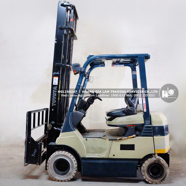 xe-nang-TOYOTA-7FB25-247-hgl3