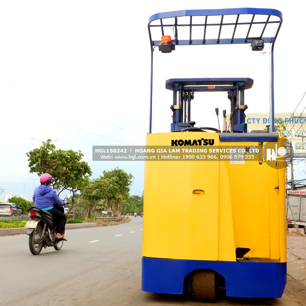 xe-nang-komatsu-1.5tan-FB15RL-11-242-hgl-2