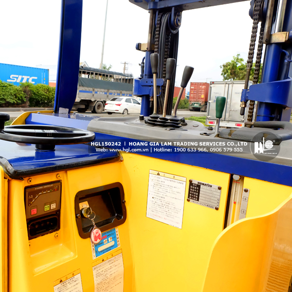 xe-nang-komatsu-1.5tan-FB15RL-11-242-hgl-6